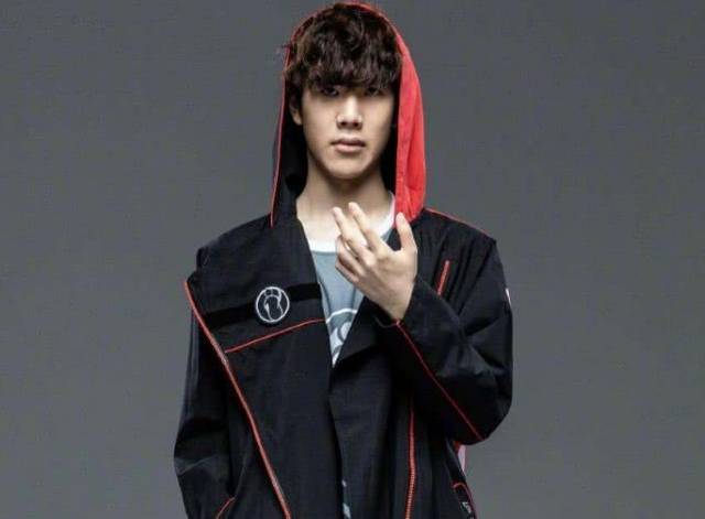 Oh My God vs LNG 双方英雄池前瞻：LNG中野英雄池较为领先