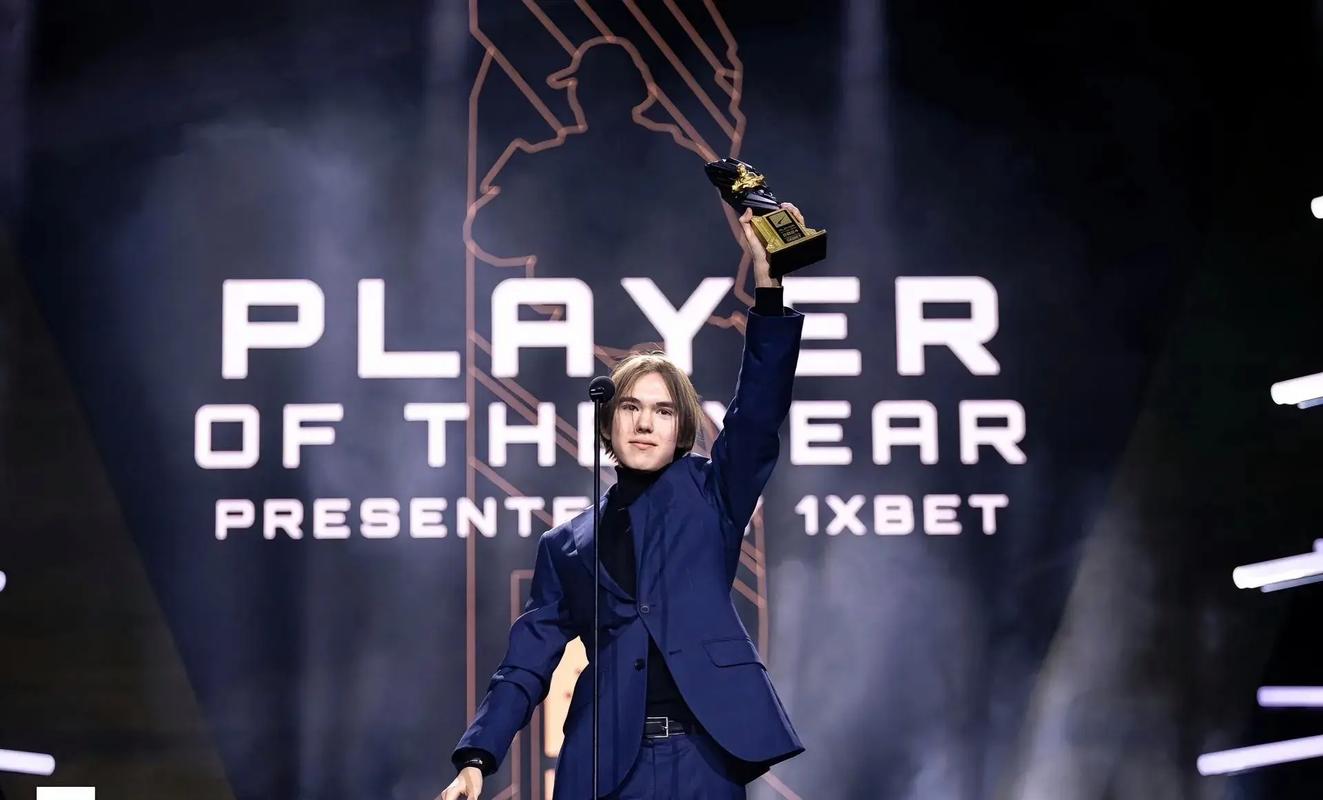 【战报】2025MSI季中冠军赛Day4综述，RNG小组全胜出线